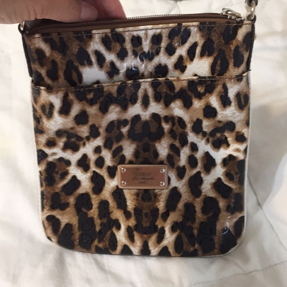 Guess purse shoulder bag leopard NEW - Picture 2 of 7